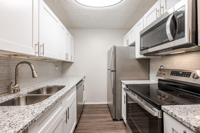 Photo - Lakeshore Drive Apartment Homes