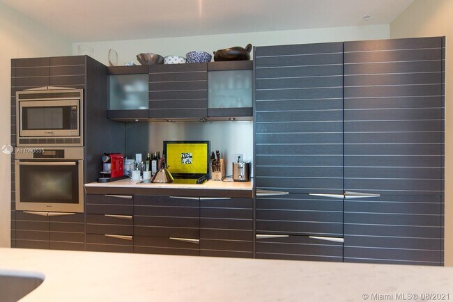 Photo - 200 Biscayne Boulevard Way Unit 1408