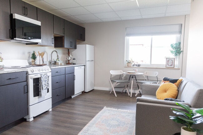 Photo - bantr Chilton