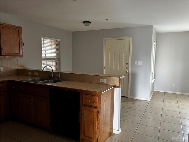 Photo - 2901 Whitewing Ave Apartamento Unidad 5