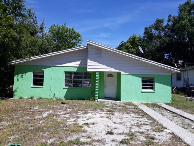 Building Photo - 206 N Chester St Rental