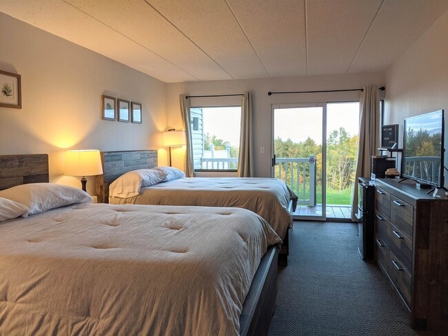 Building Photo - Cedar Lodge 106 Unit 106A
