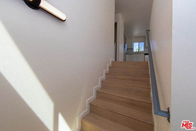 7834 1/2 Flight Ave