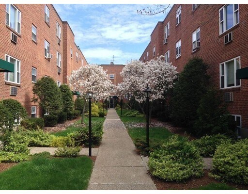 52 Colborne Rd Unit 4