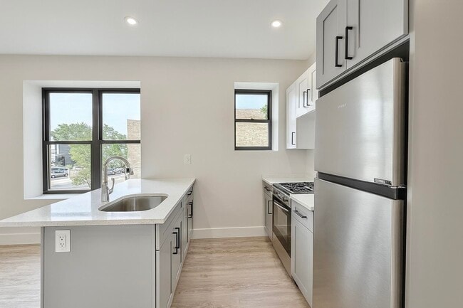 Building Photo - 269 M.L.K. Drive Unit 2B Rental