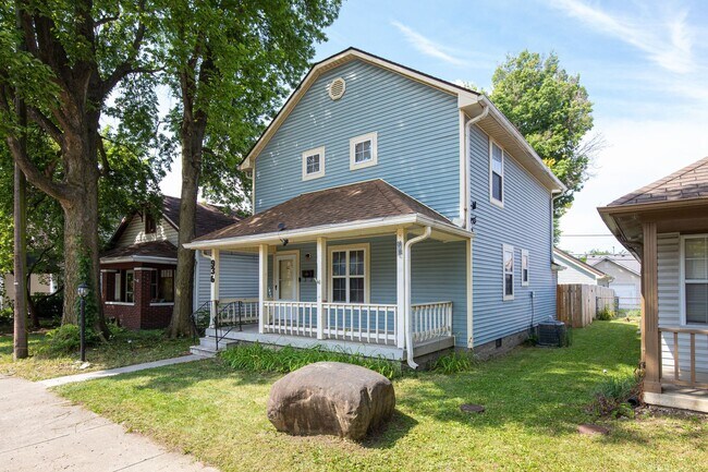 936 Camp St