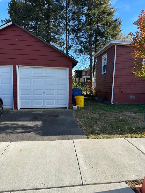 Photo - 252 Parkway Ave