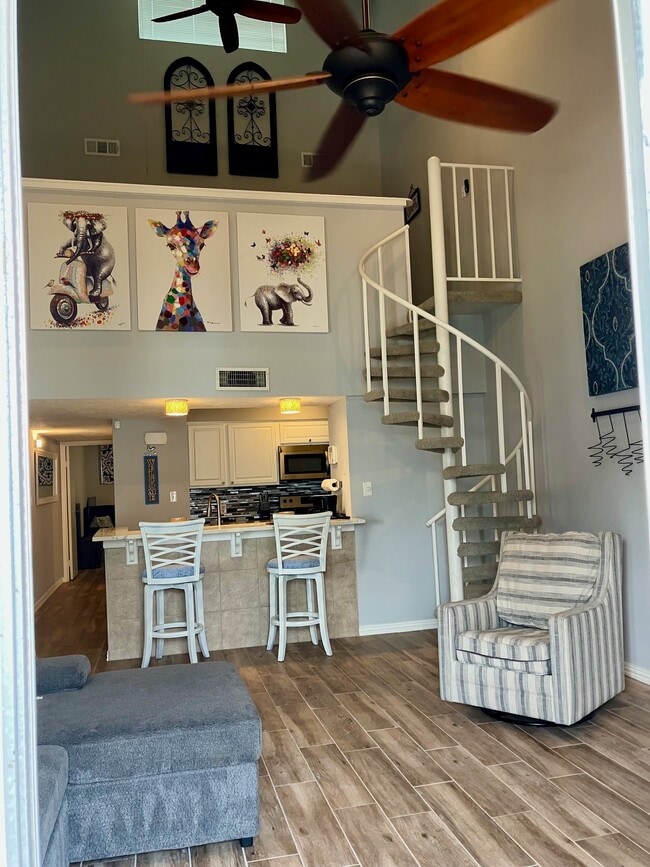 Photo - 12500 Melville Dr Unidad 233D