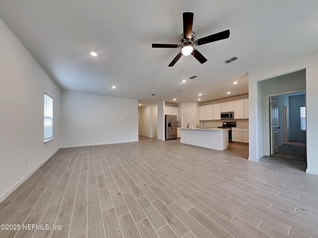 Photo - 9010 Latigo Ln