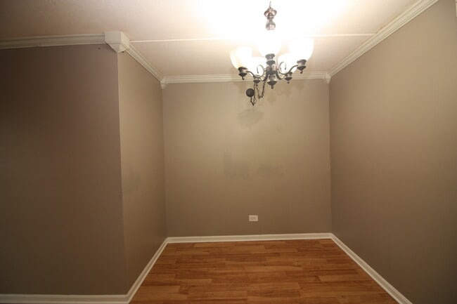 Photo - 5406 Chateau Dr Unit 4