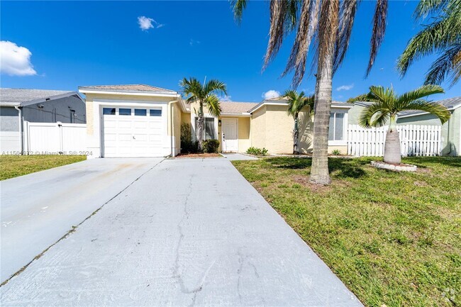 Building Photo - Cloud Lake Circle, Boca Raton, FL 33496 - ... Rental