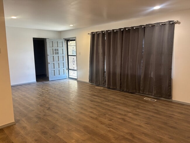 Photo - 1325 Circle Dr