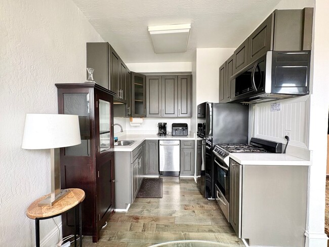Photo - Fantastic Junior 1 bed in Cow Hollow with stunning SF skyline Views Unit 502