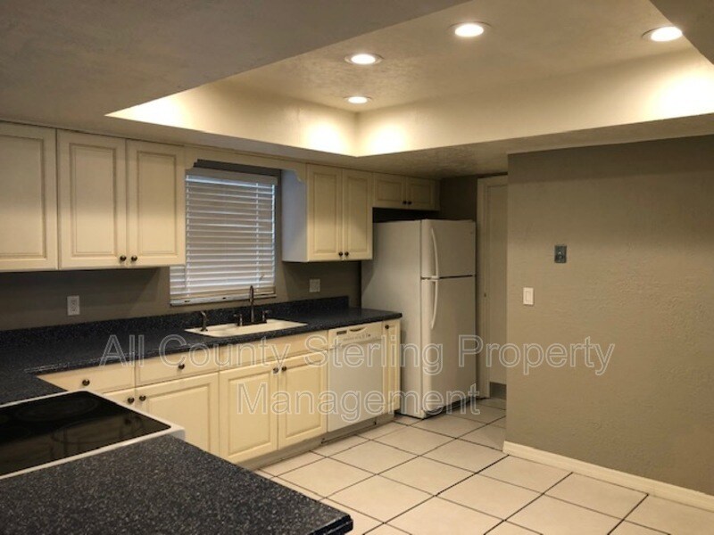 Photo - 150 Lady Susan Ct