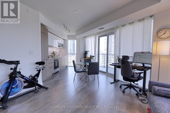 Photo - 159 Wellesley St E Unit 2303