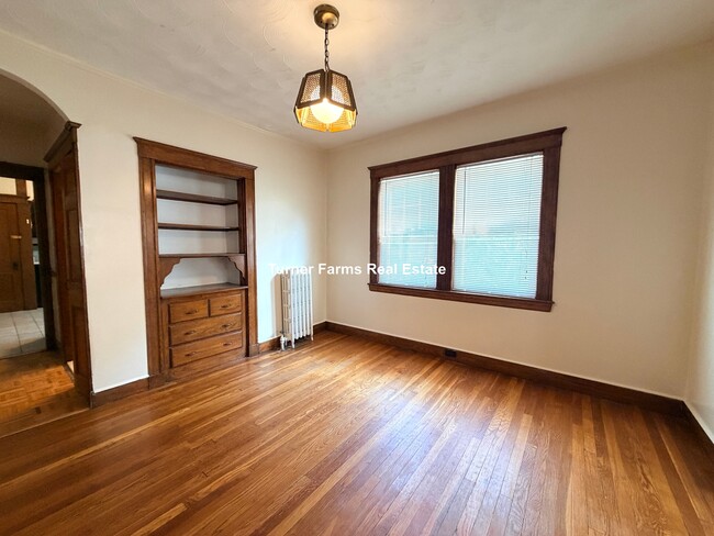 51 Dearborn St Unit 1