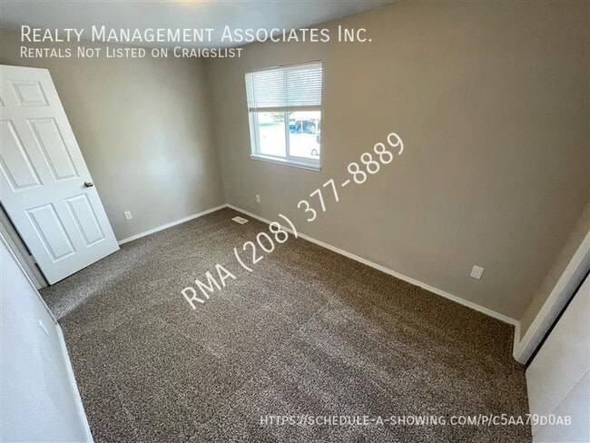 Photo - 1339 W Sandalwood Dr
