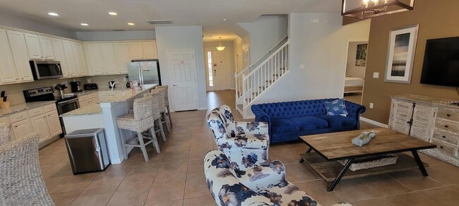 Photo - 4445 Shiva Loop