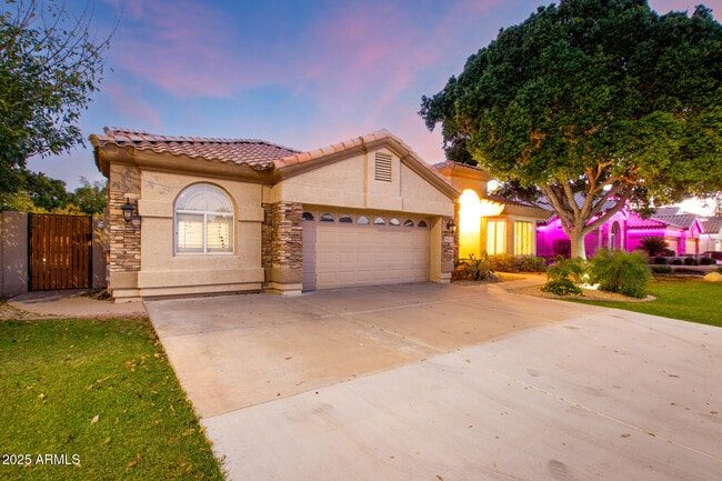 Photo - 6401 W Orchid Ln