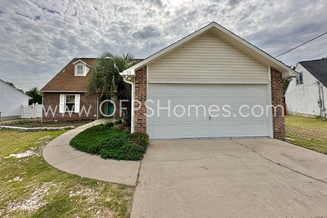 Photo - Spacious 4-Bedroom Home with Bonus Loft & Huge Backyard Deck – Available Now!
