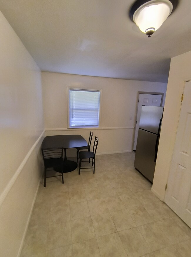 Photo - 2021 S Harris Ave Unit Fully Furnished 1-BR 1-BA