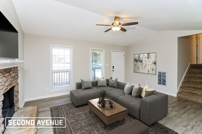Photo - 58 Southwind Dr