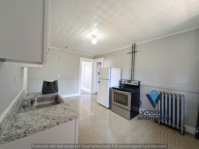 Photo - 168 Essex St