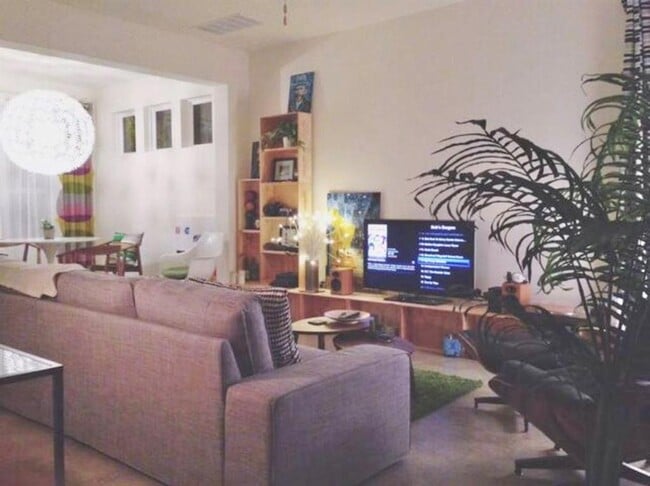 Photo - 1812 Carlson Dr