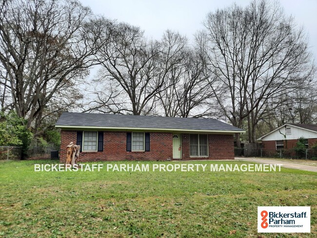 Located off of Forrest Road! Self-Showings... - Located off of Forrest Road! Self-Showings... House