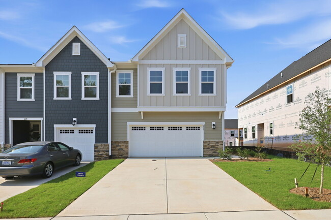 Building Photo - 219 Deercroft Dr