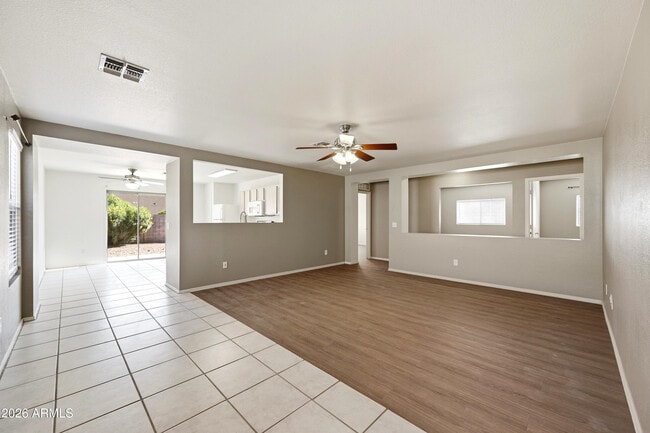 3057 W Lucia Dr