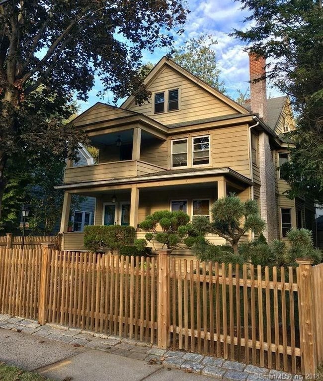 Photo - 100 Lancaster Rd