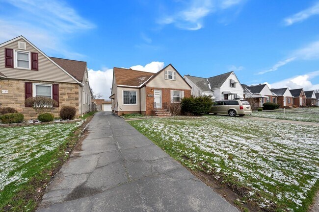 Photo - Beautiful Home in South Euclid