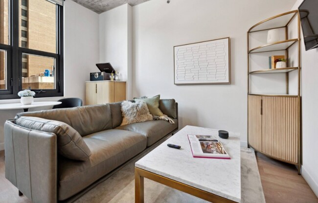 Photo - 225 W Huron St Unidad 625