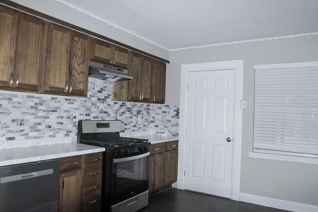 6713 Pecan Park Dr