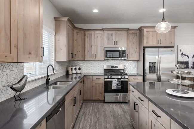4218 Frontier Park Ct