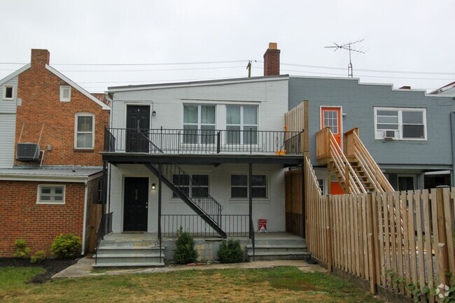 Building Photo - 212 W Burke St Unit B Rental