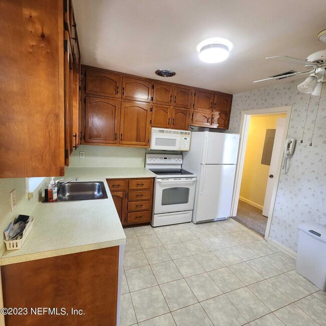 Photo - 2417 Barlad Dr