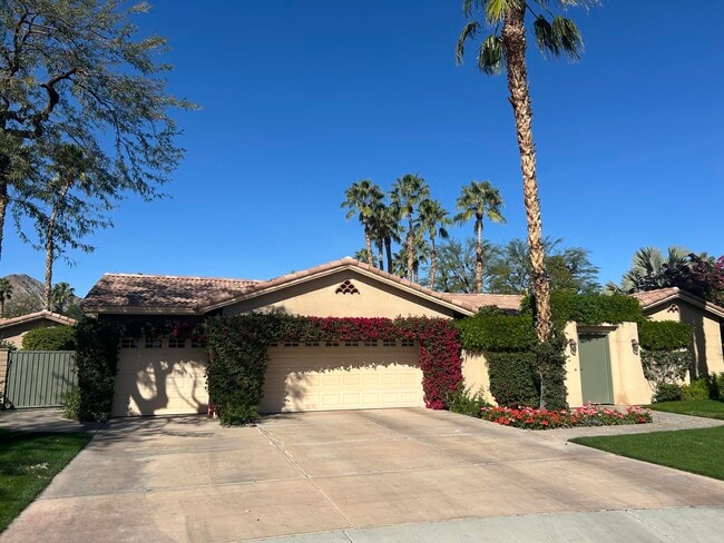 Photo - 49105 Casa Del Rio