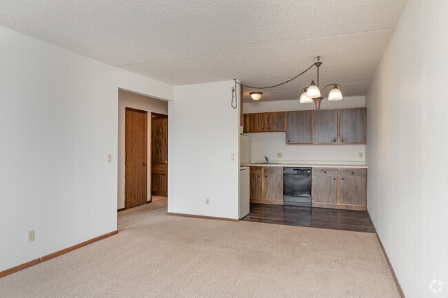 1BR,1BA - 660SF - Living Room
