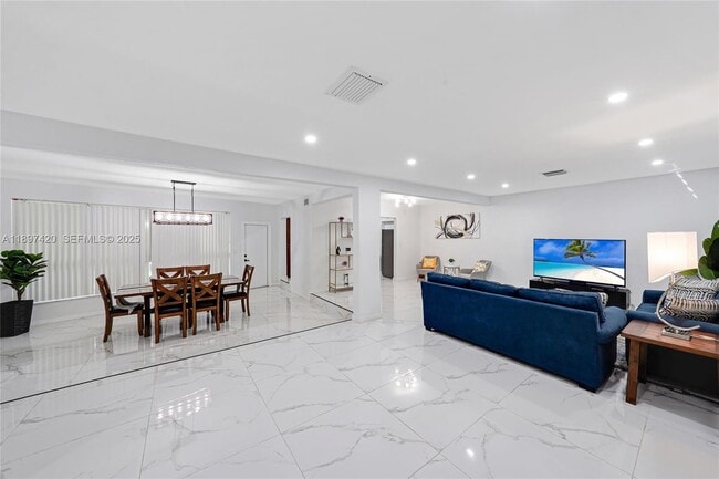 Photo - 12520 NE 1st Ct