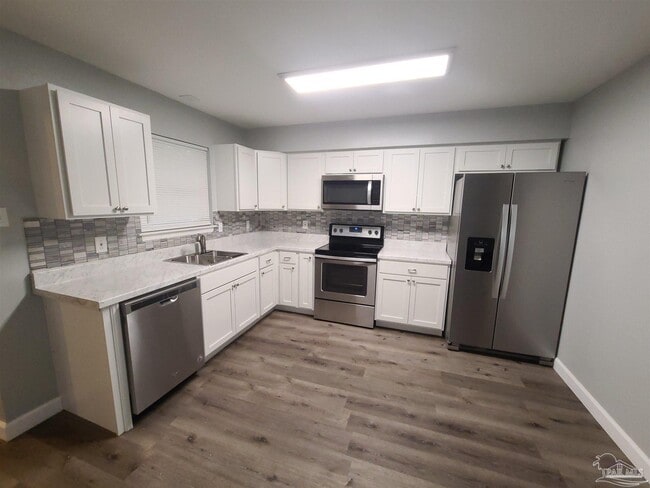 Photo - 8712 Fowler Ave