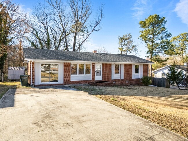 Photo - 2910 Kanewood Dr