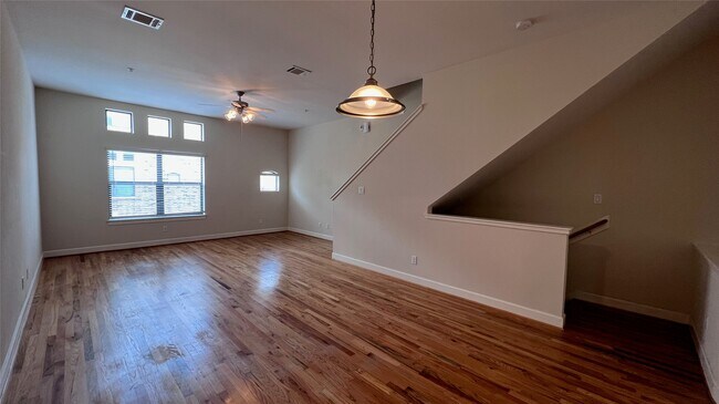 Photo - 2710 Hullsmith Dr