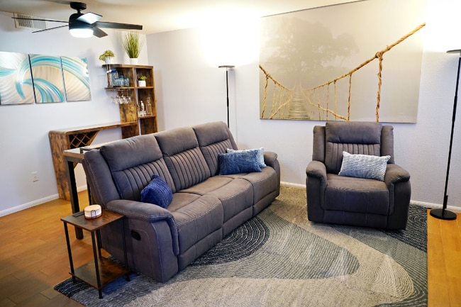 Photo - 3922 Albatross St Unidad 1