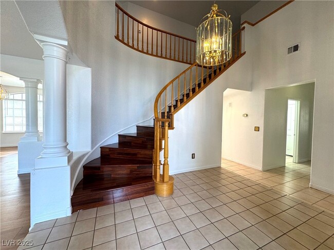 Photo - 7913 Waterfalls Ave