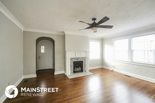 Photo - 148 S Holmes St