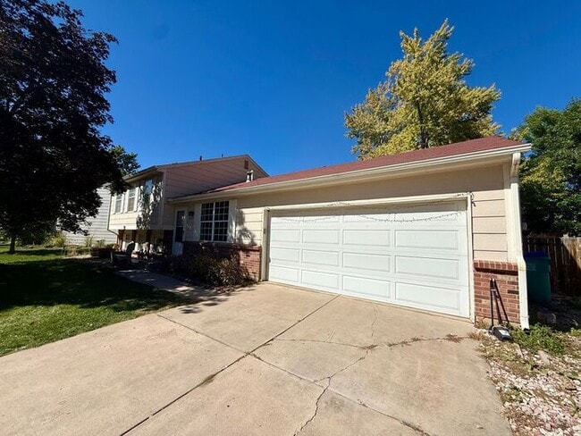 Photo - Gorgeous 4 Bed, 2 Bath Home in Central For...
