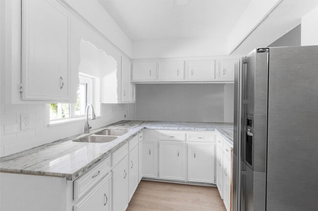 Building Photo - 16016 Green Manor Dr Unit D Rental