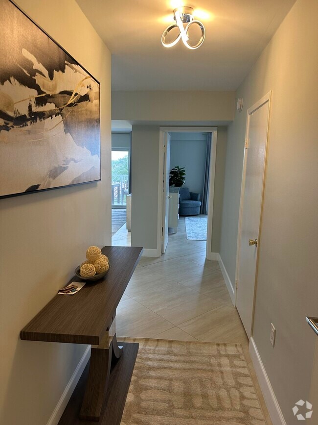 Building Photo - 170 N Ocean Blvd Unit 508 Rental